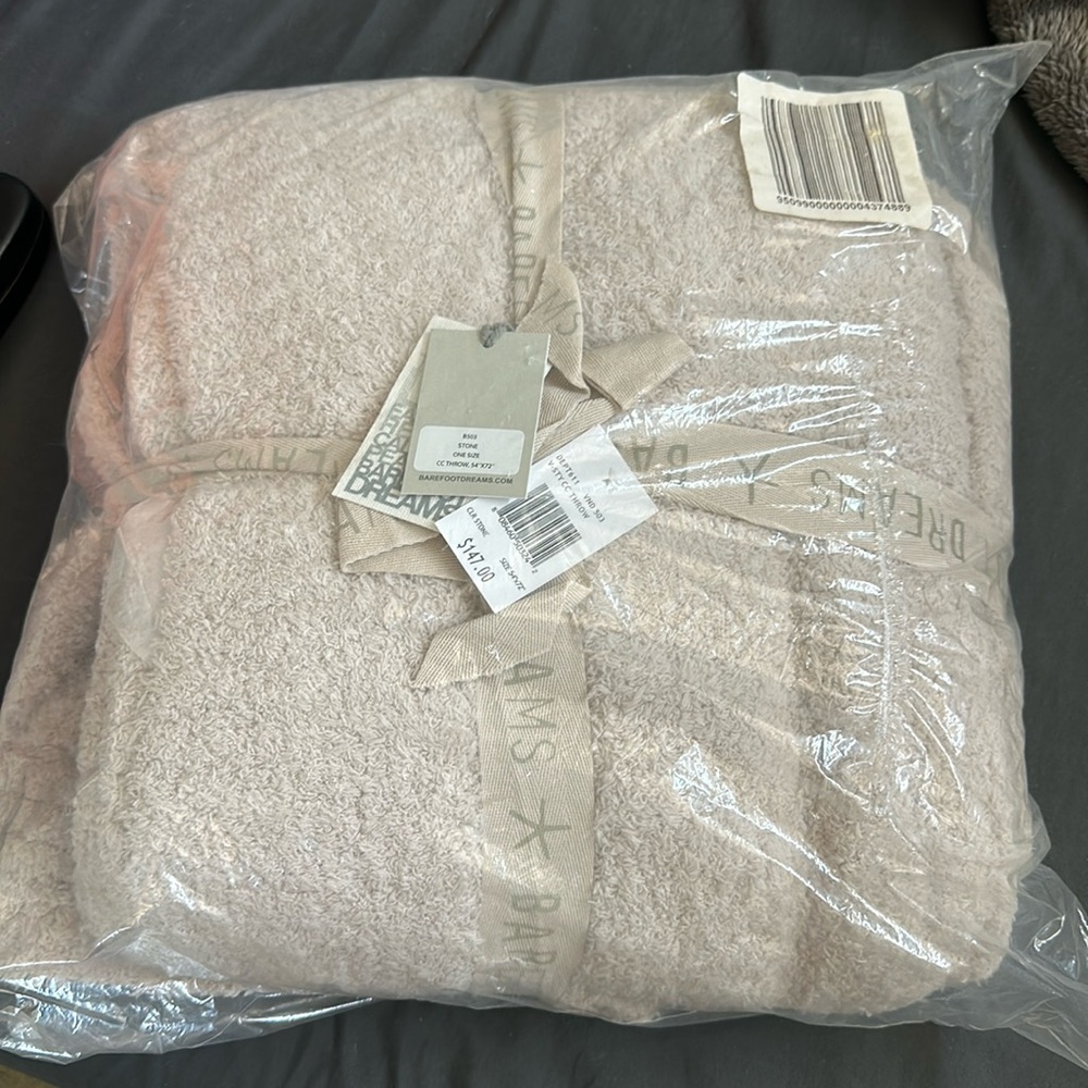 Barefoot dreams stone 54x72 throw